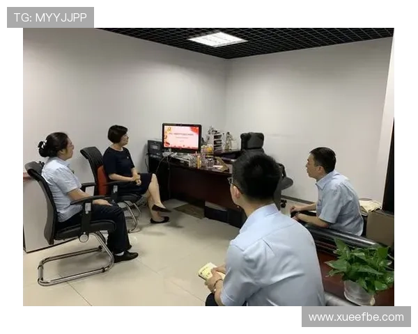 金色轰炸机引领未来空中力量革新探索与战略布局 - 副本 - 副本 - 副本